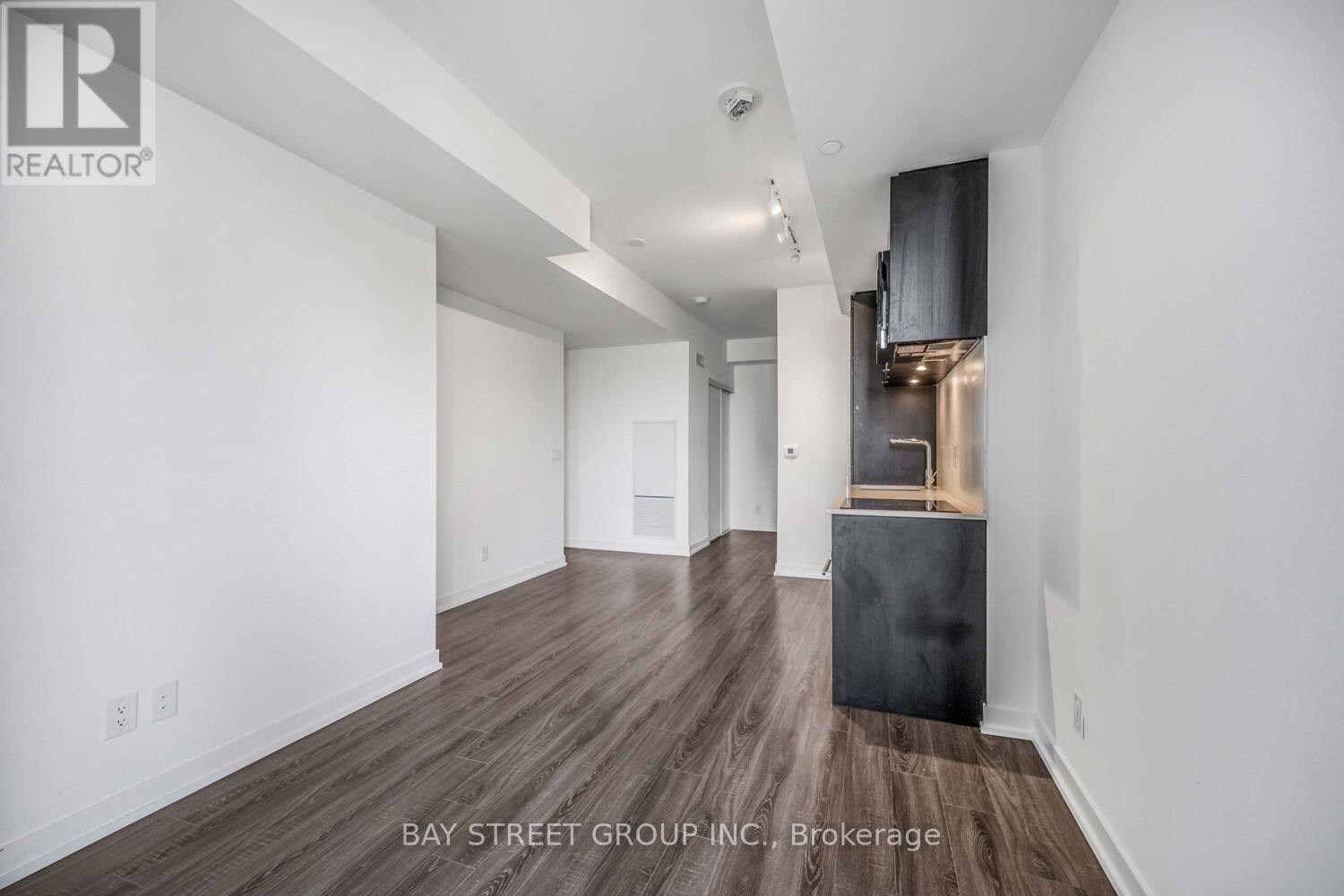 Photo 5 of 1419 20 Edward Street, Toronto ON