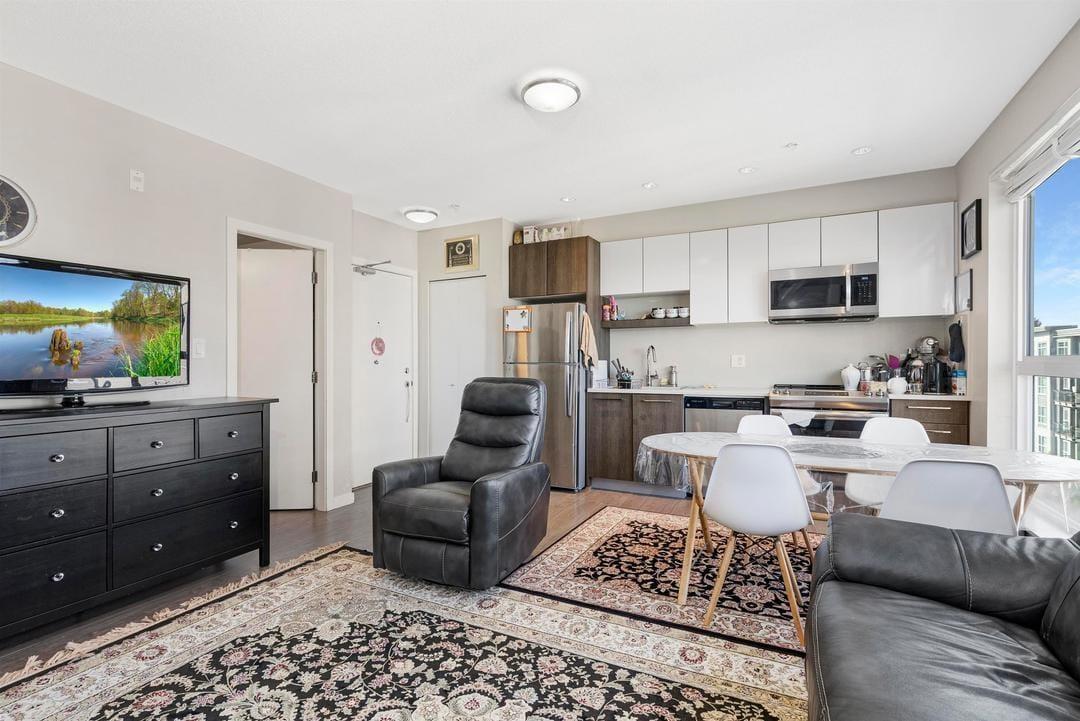 Photo 3 of 405 13768 108 Avenue, Surrey BC