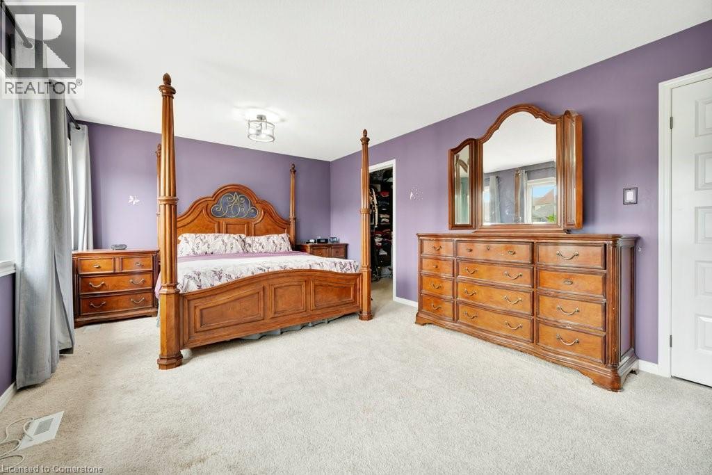 Photo 2 of 477 Woodbine Avenue, Kitchener ON