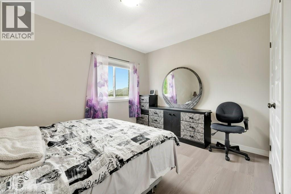 Photo 48 of 477 Woodbine Avenue, Kitchener ON