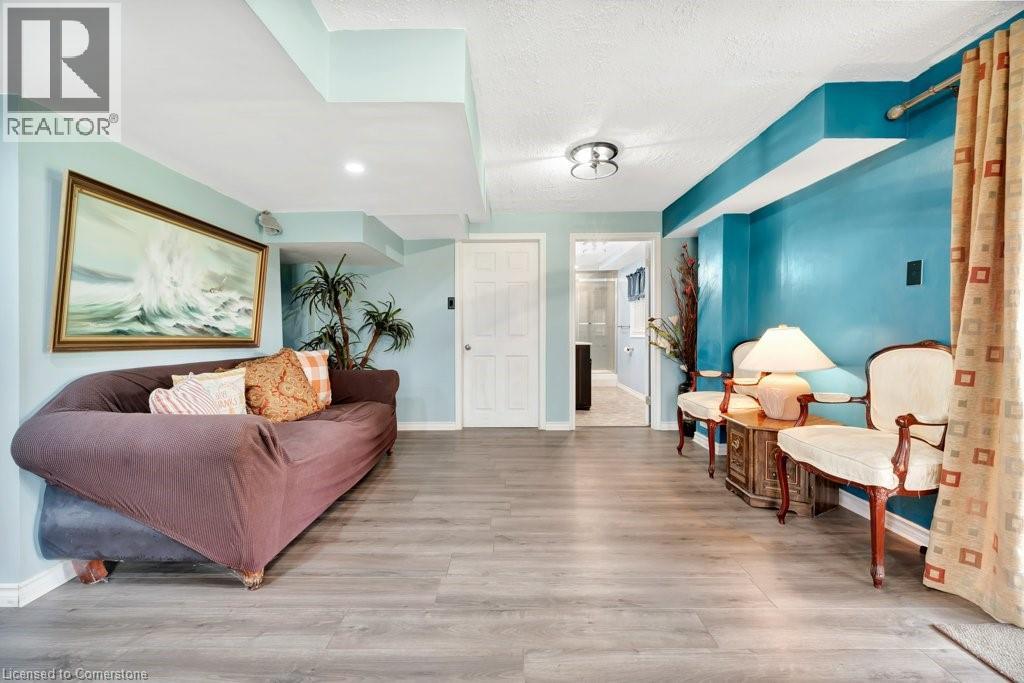 Photo 16 of 477 Woodbine Avenue, Kitchener ON