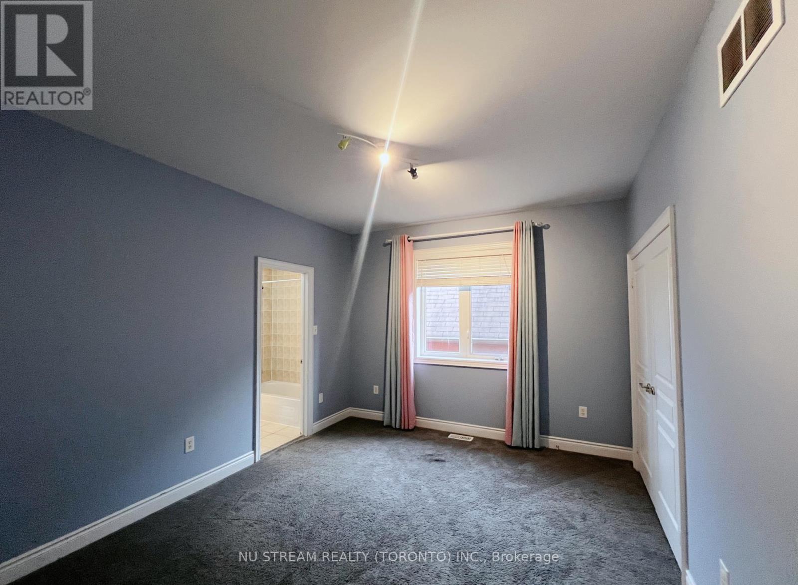 Photo 10 of 49 Portelli Crescent, Ajax ON