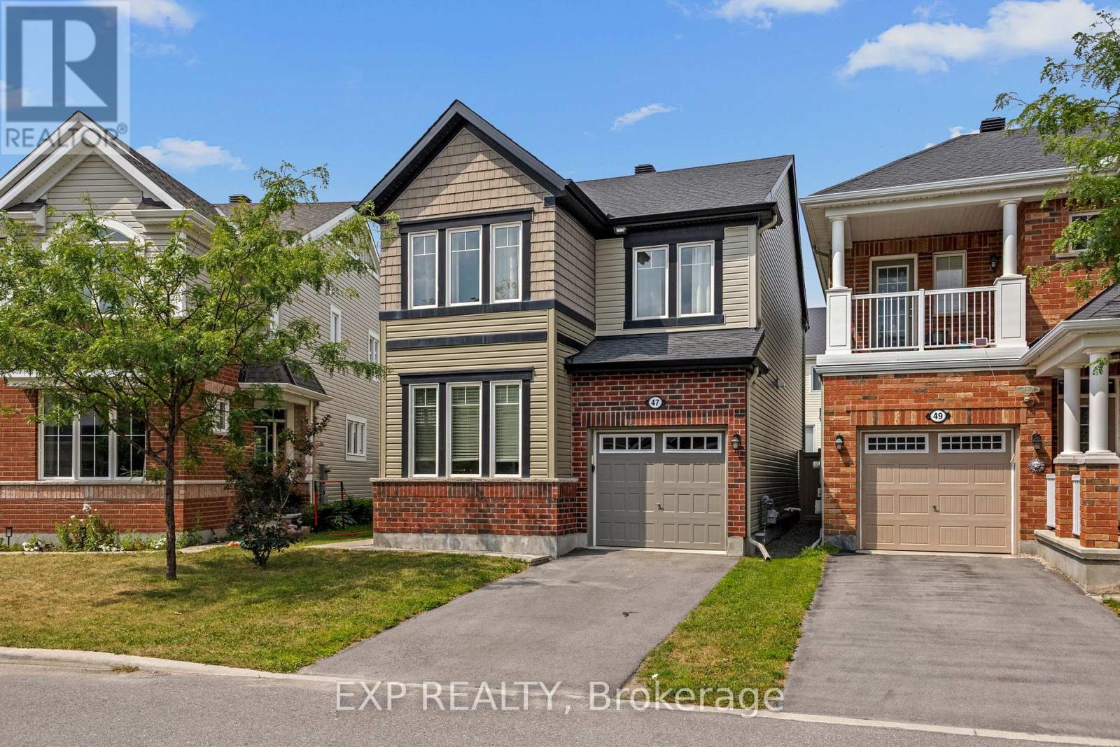 Photo 3 of 47 Solaris Drive, Ottawa ON