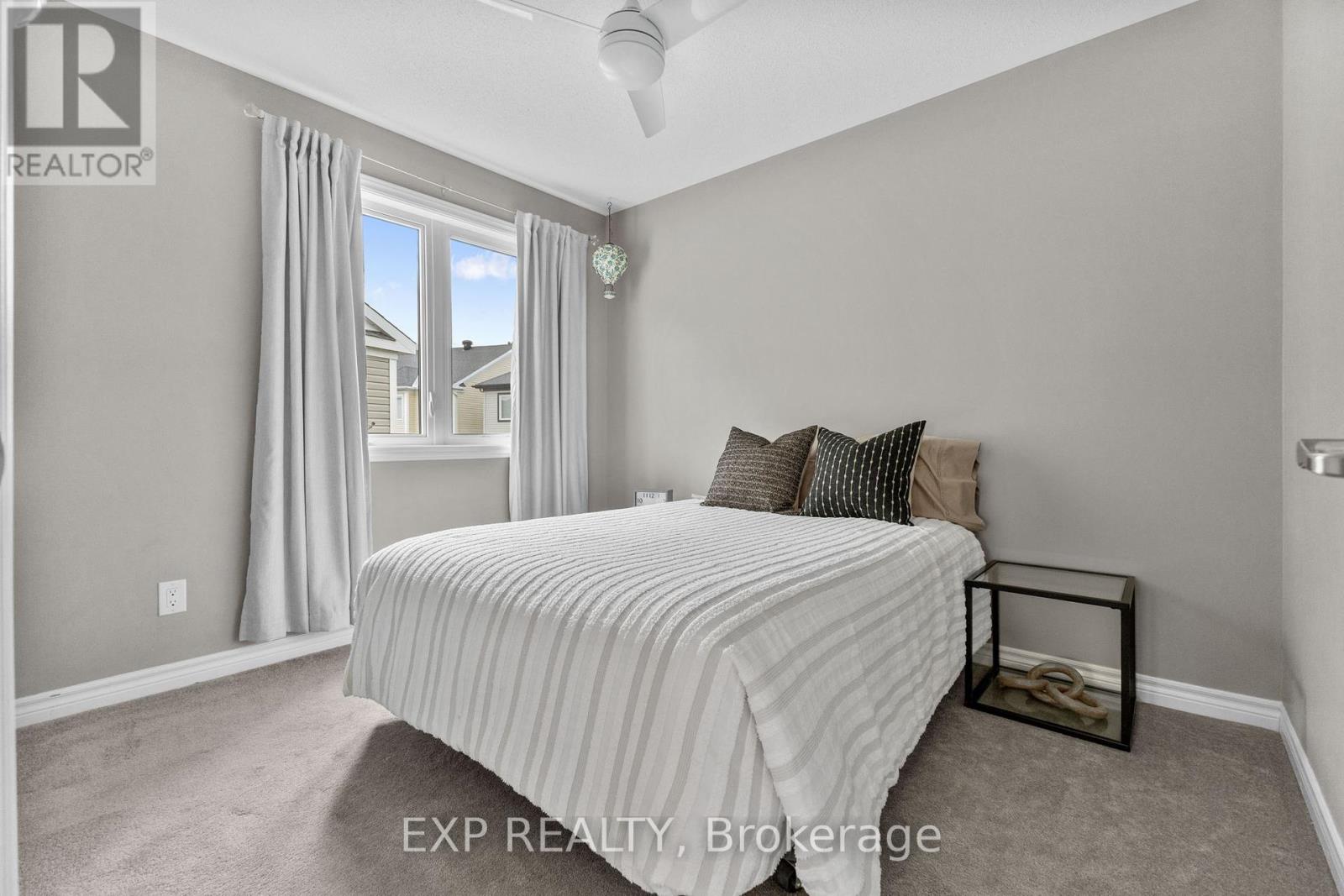 Photo 2 of 47 Solaris Drive, Ottawa ON