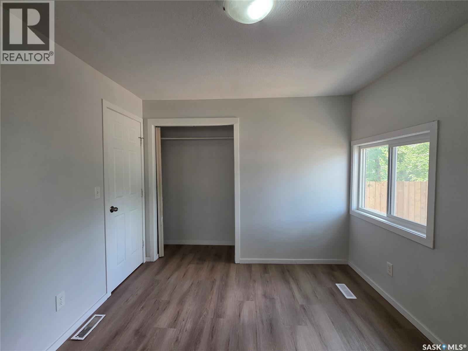 Photo 11 of 922 Retallack Street, Regina SK