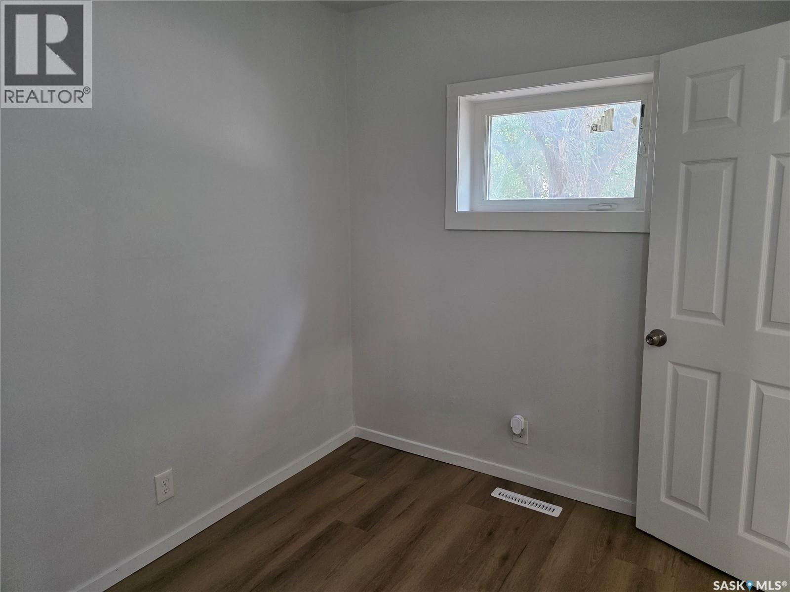 Photo 35 of 922 Retallack Street, Regina SK