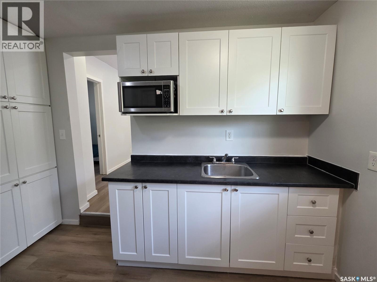 Photo 16 of 922 Retallack Street, Regina SK