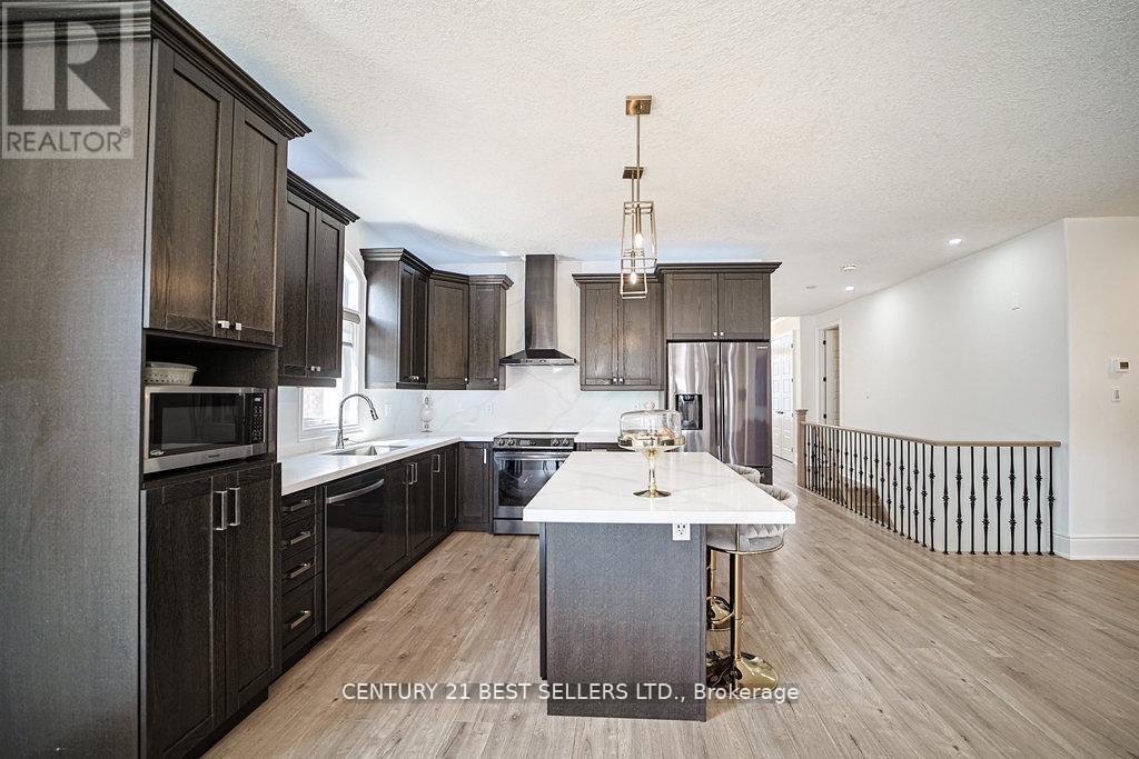 Photo 46 of 5 Wood Crescent, Essa ON