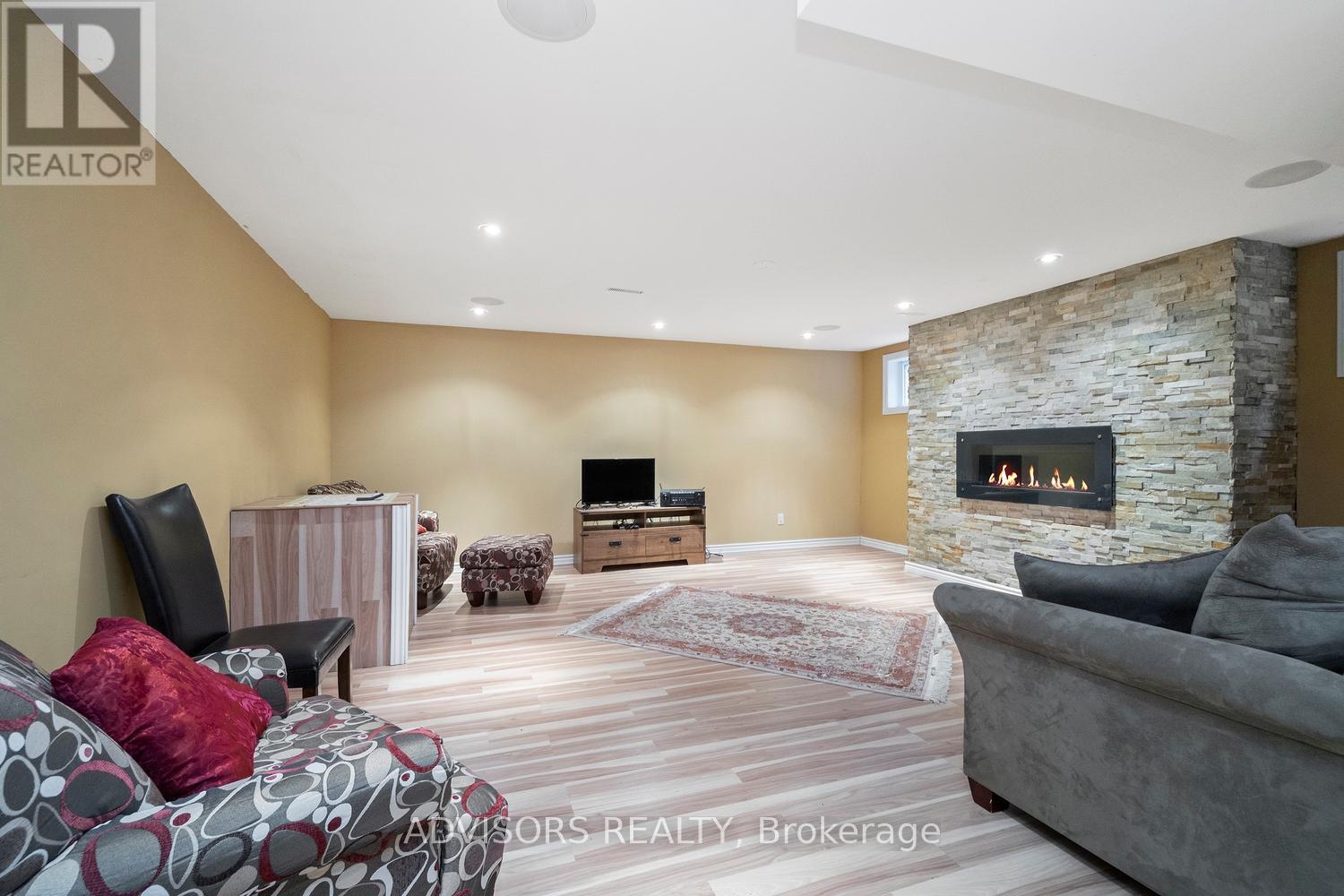 Photo 15 of 15 Alcaine Court, Markham ON