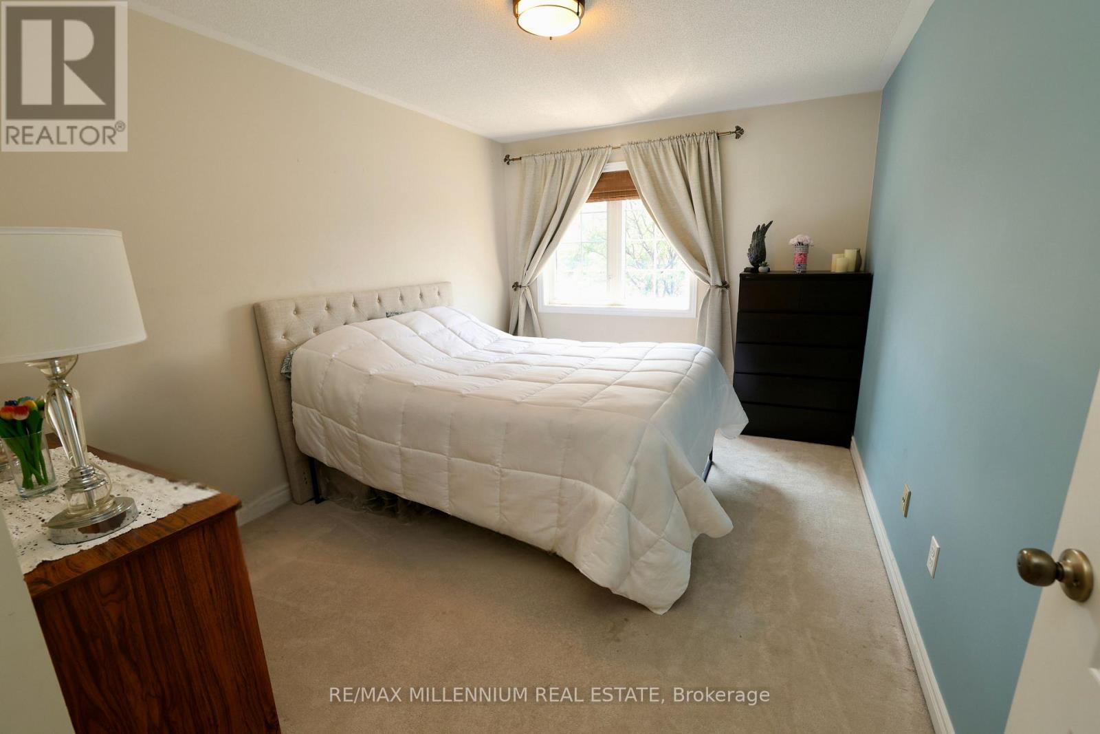 Photo 17 of 5 1015 Galesway Boulevard, Mississauga ON