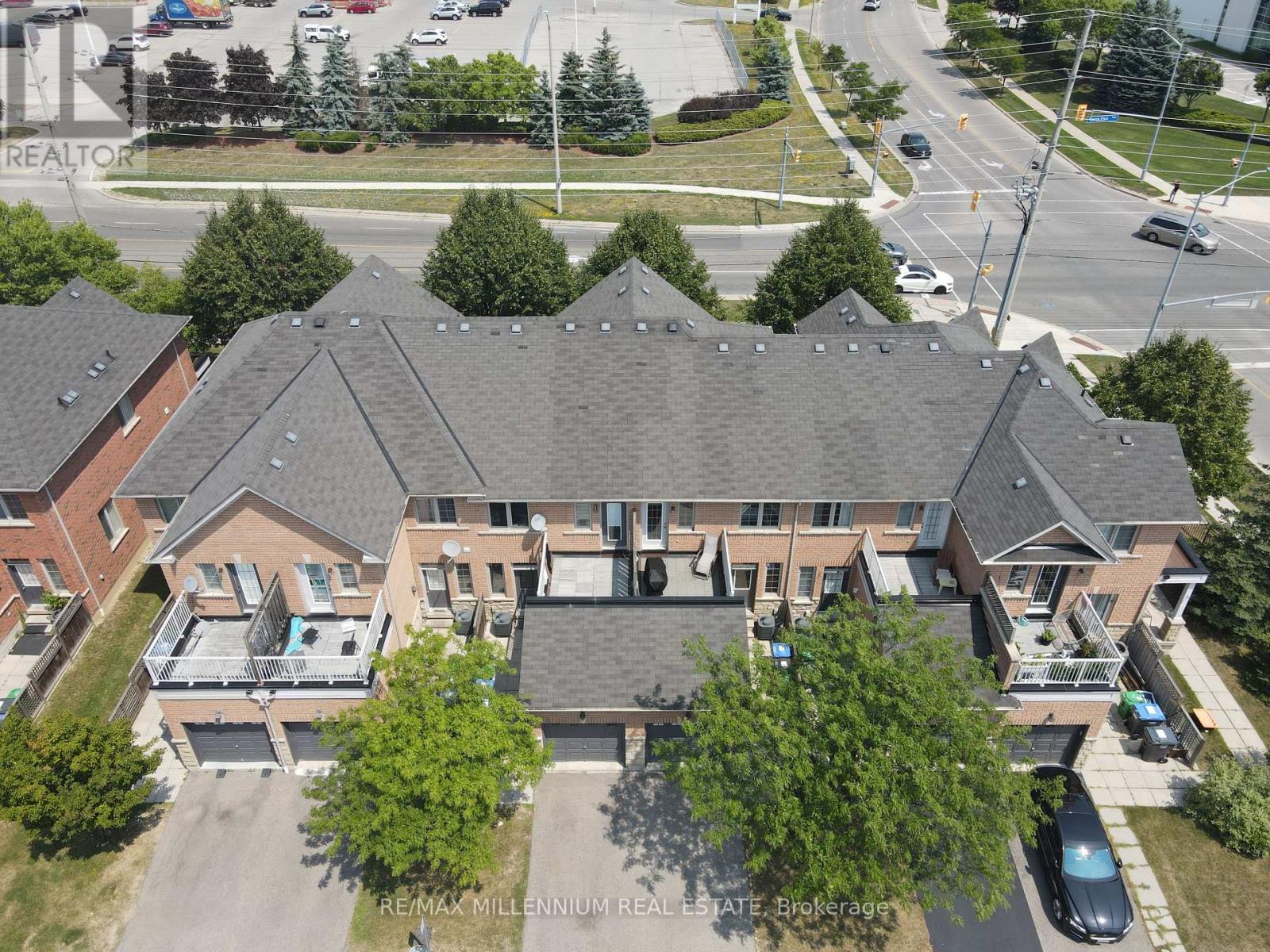 Photo 4 of 5 1015 Galesway Boulevard, Mississauga ON