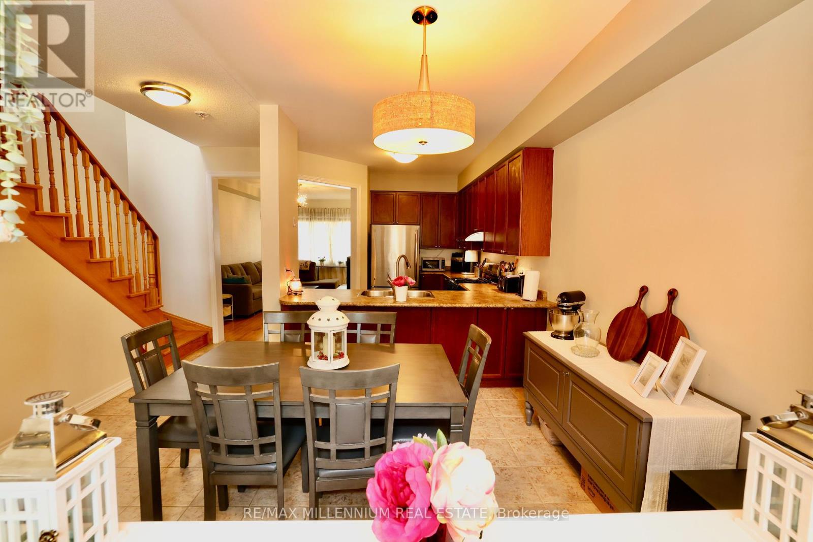 Photo 5 of 5 1015 Galesway Boulevard, Mississauga ON