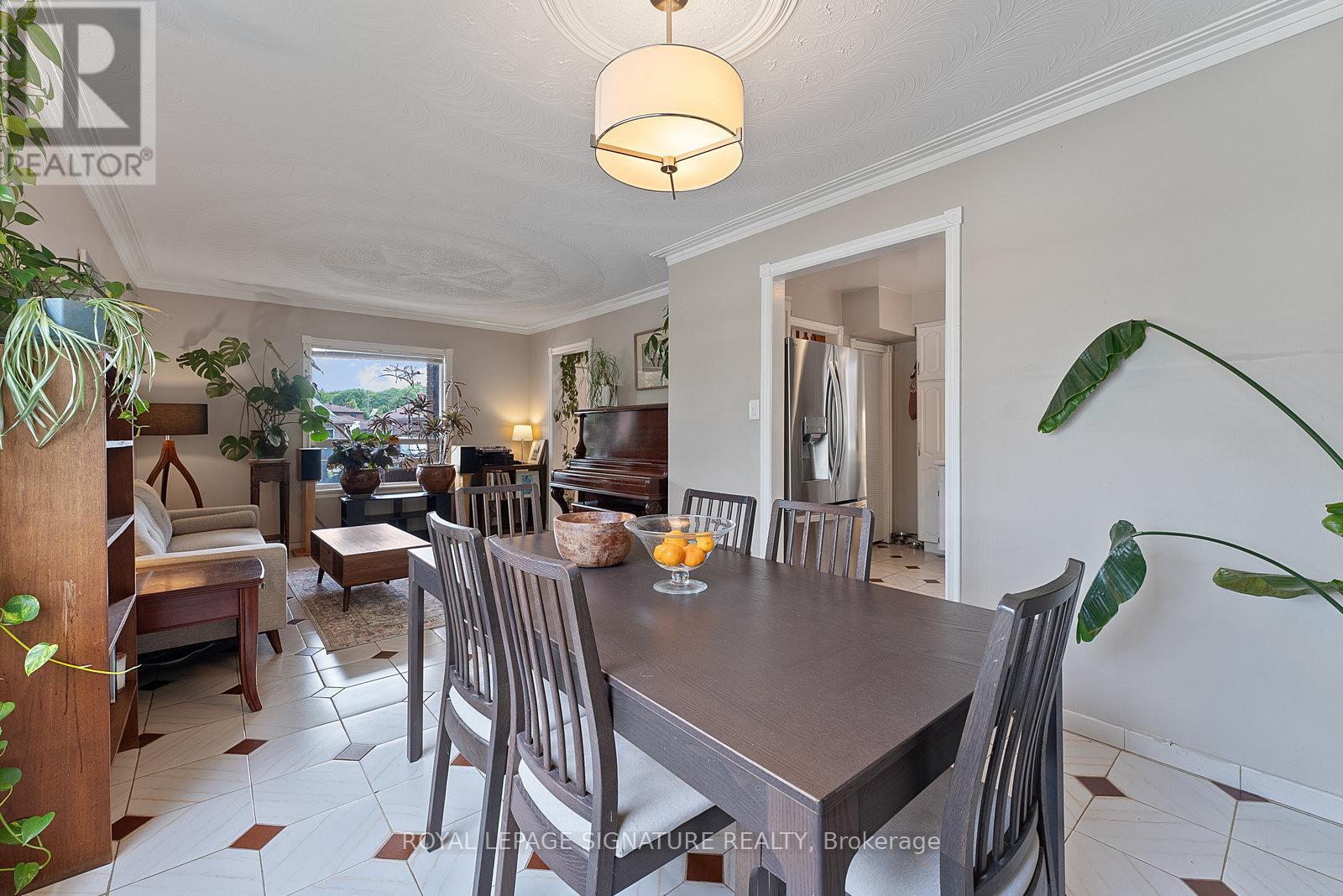 Photo 12 of 126 Harding Avenue, Toronto ON