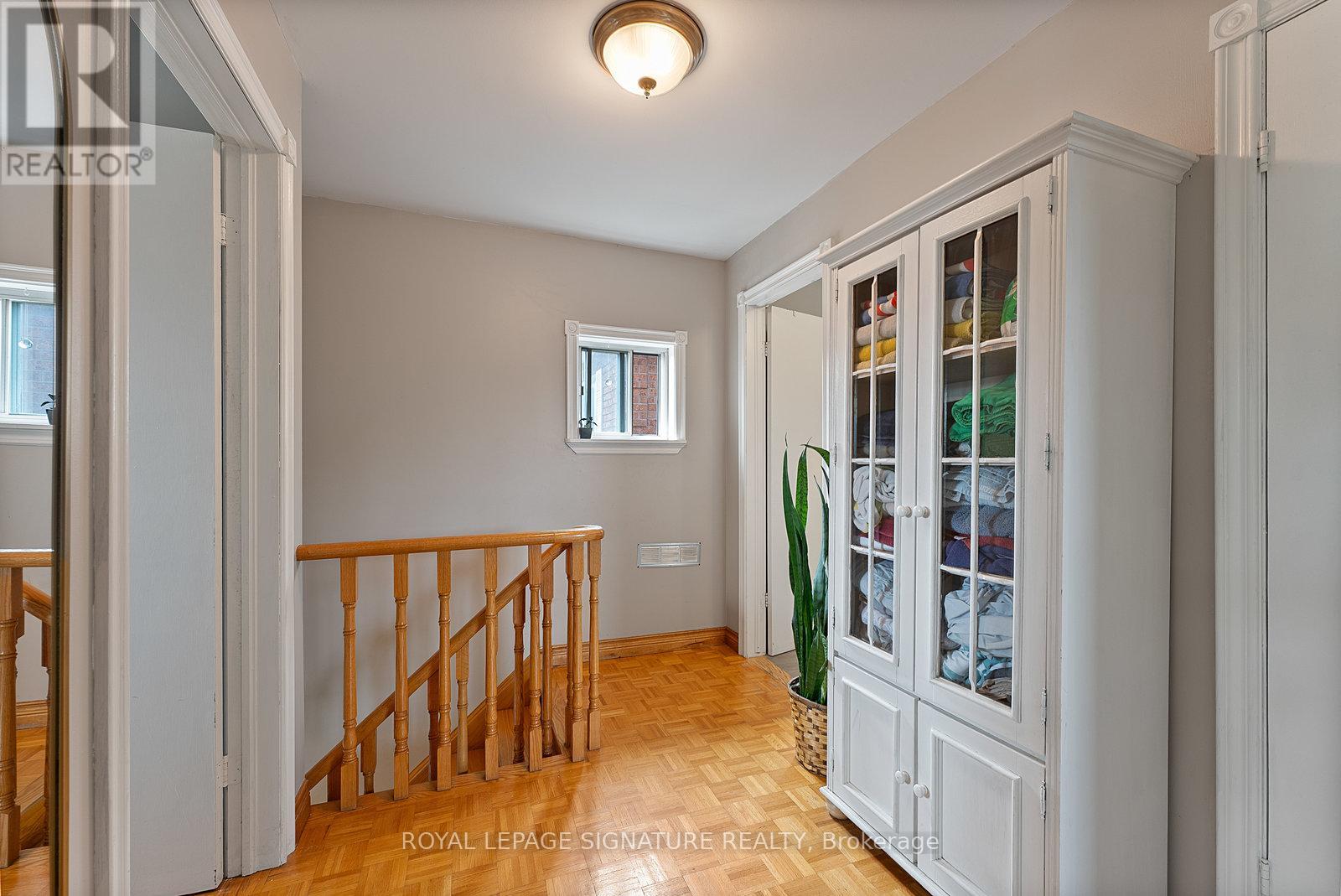 Photo 23 of 126 Harding Avenue, Toronto ON