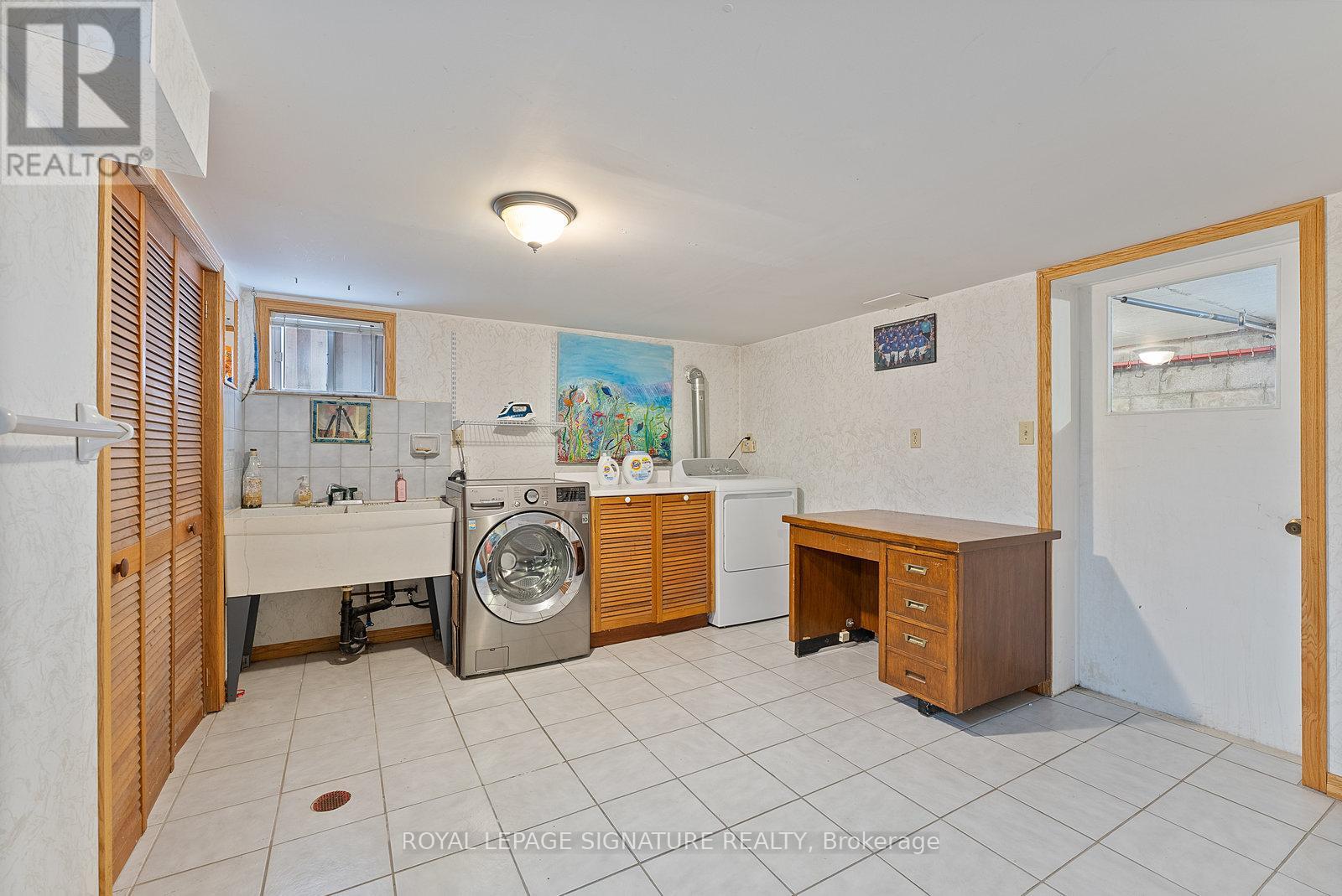 Photo 39 of 126 Harding Avenue, Toronto ON