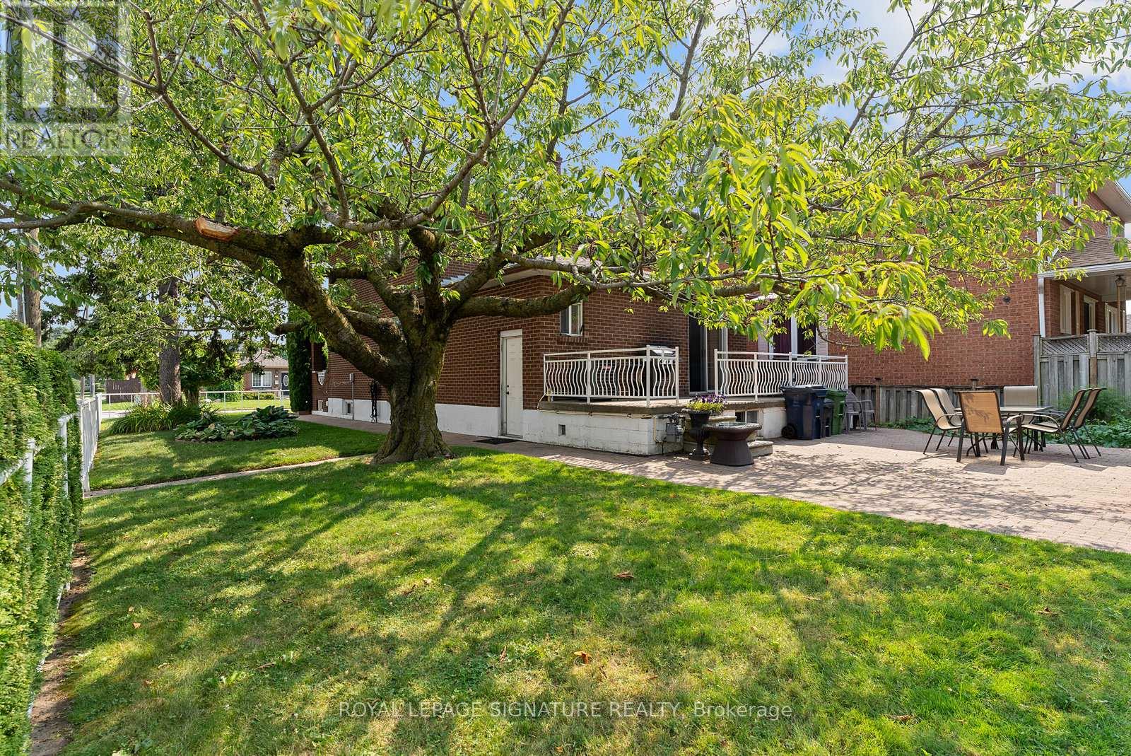 Photo 45 of 126 Harding Avenue, Toronto ON