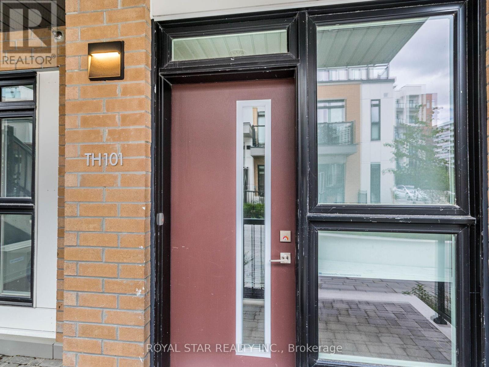 Photo 16 of Q 101 155 Canon Jackson Drive, Toronto ON