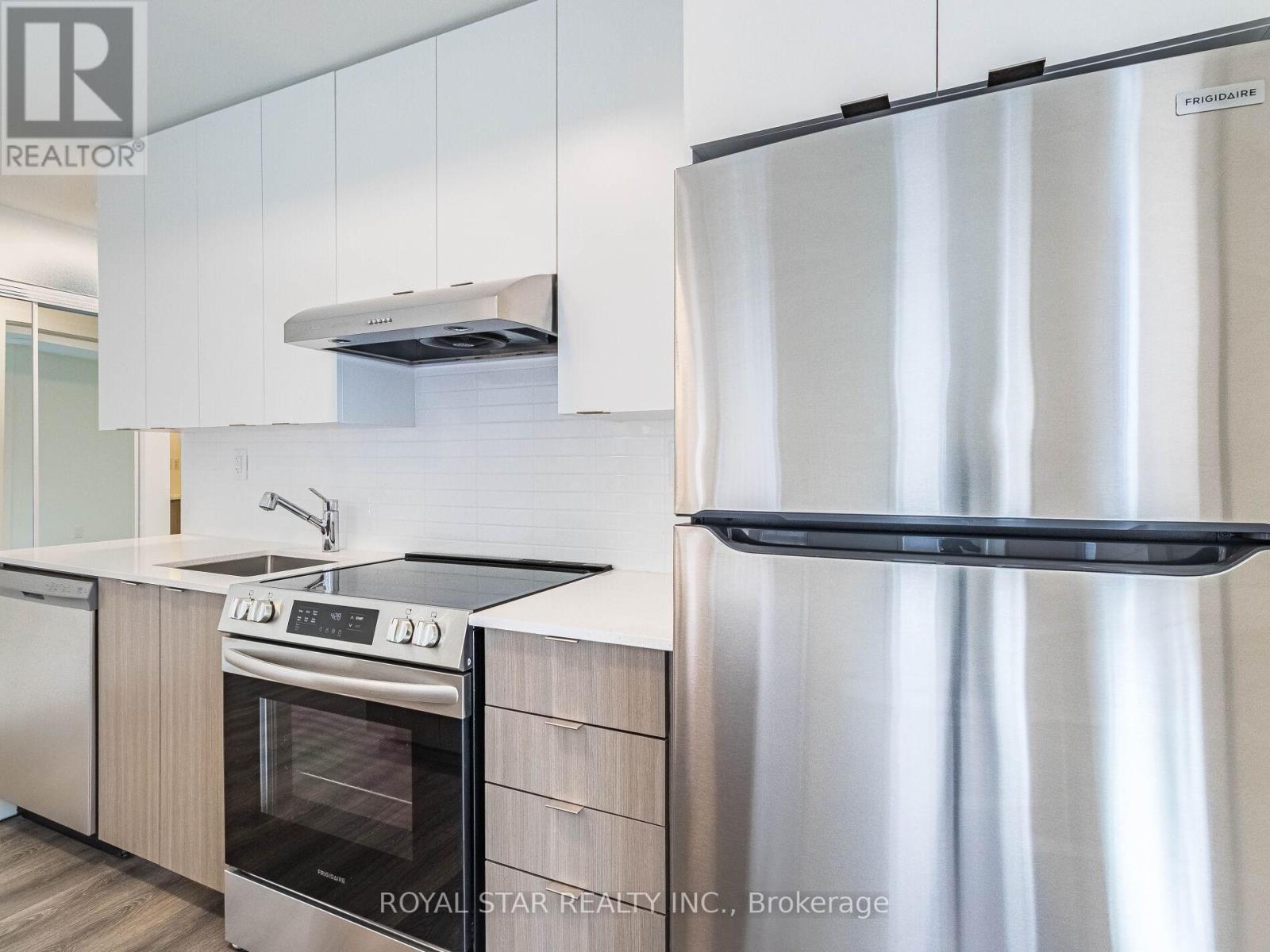 Photo 1 of Q 101 155 Canon Jackson Drive, Toronto ON