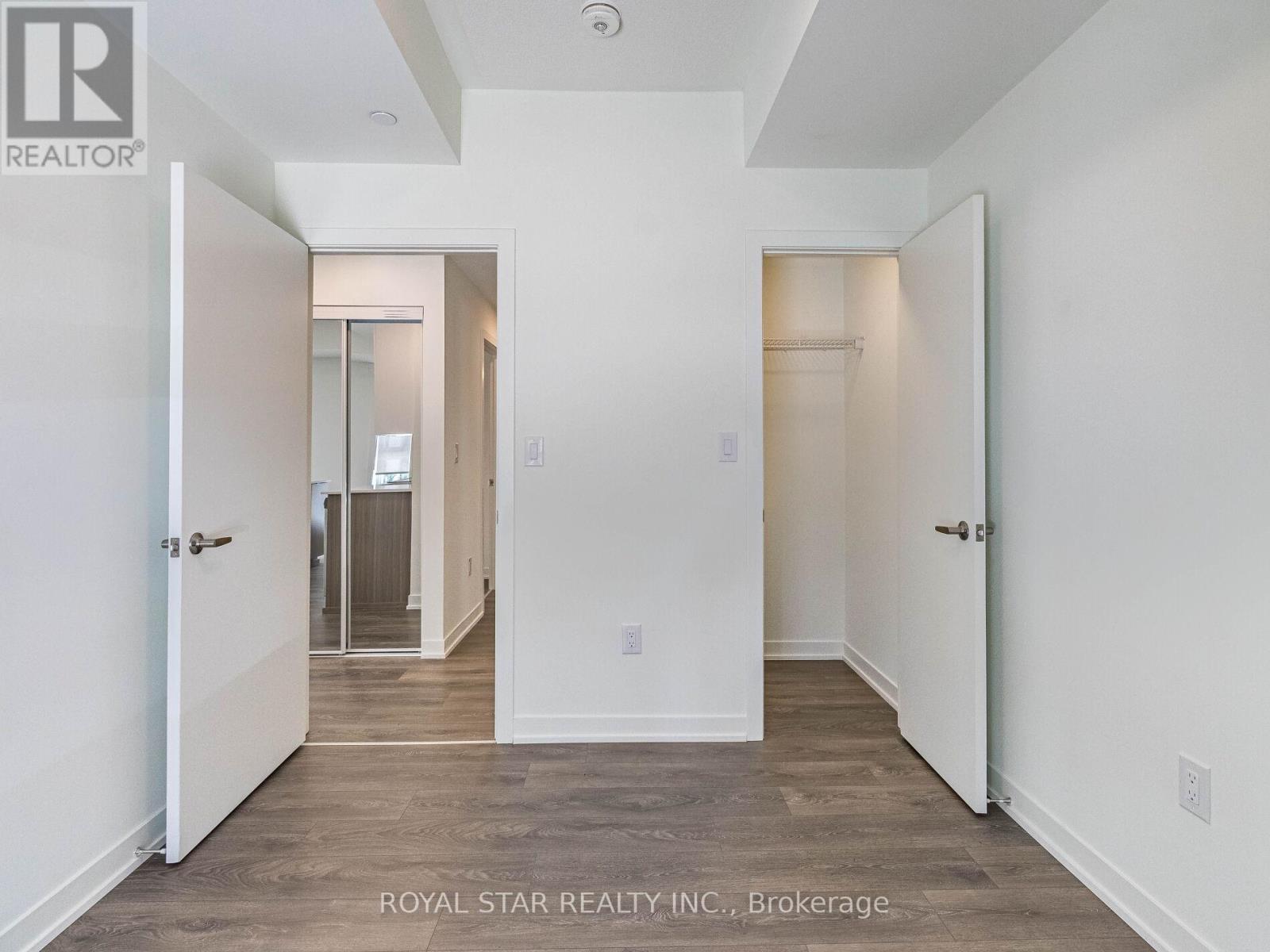 Photo 29 of Q 101 155 Canon Jackson Drive, Toronto ON