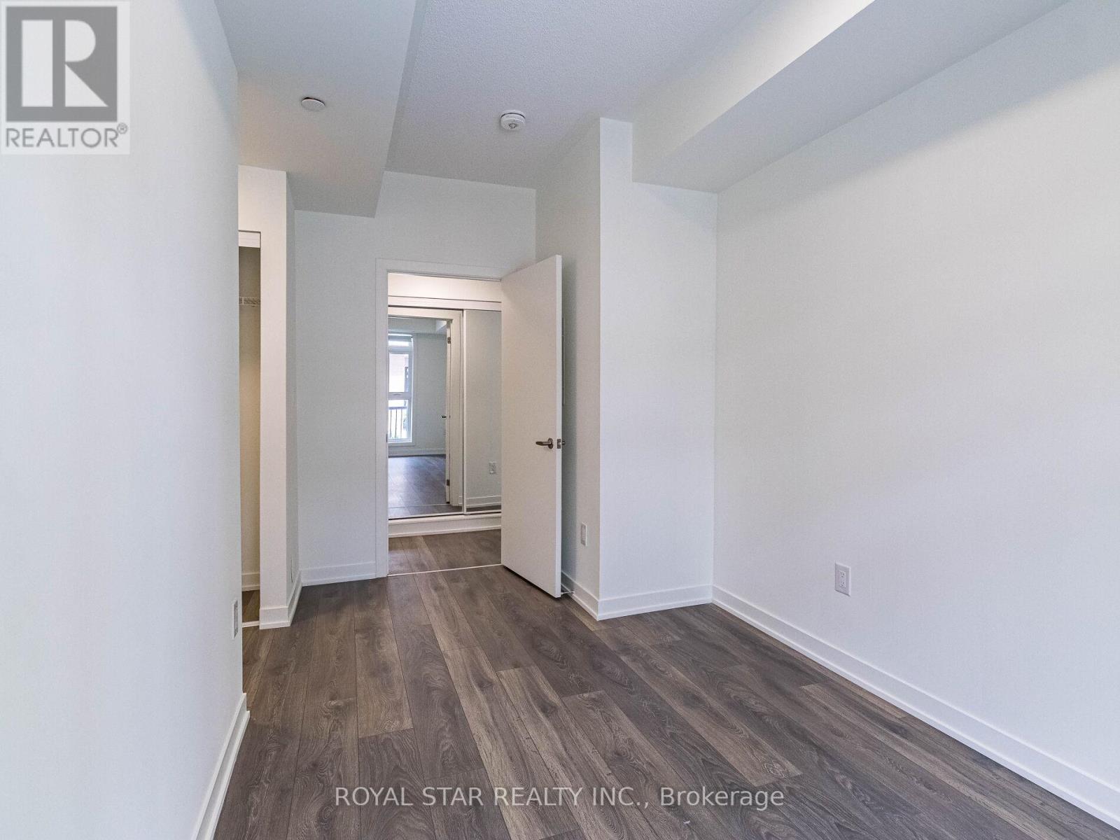 Photo 36 of Q 101 155 Canon Jackson Drive, Toronto ON