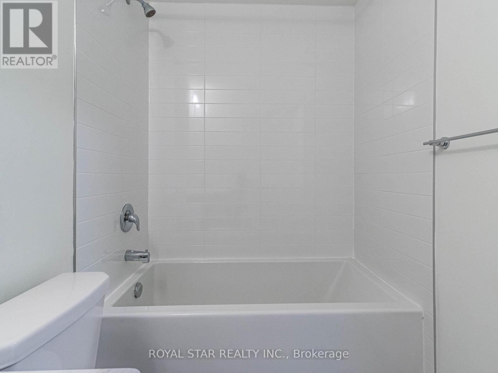 Photo 31 of Q 101 155 Canon Jackson Drive, Toronto ON