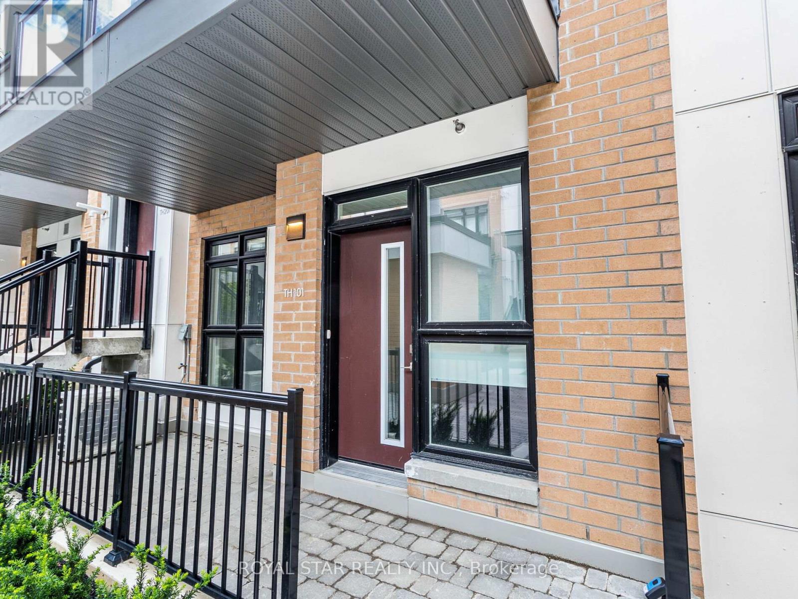 Photo 17 of Q 101 155 Canon Jackson Drive, Toronto ON
