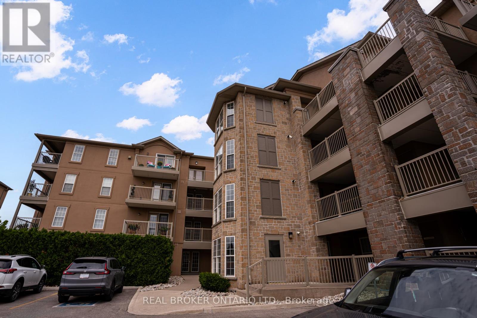 Photo 22 of 413 1460 Bishops Gate, Oakville ON
