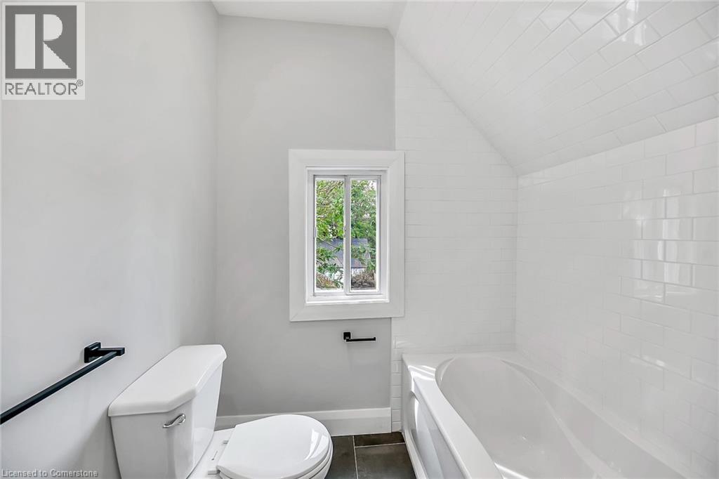 Photo 28 of 193 Glendale Avenue N, Hamilton ON