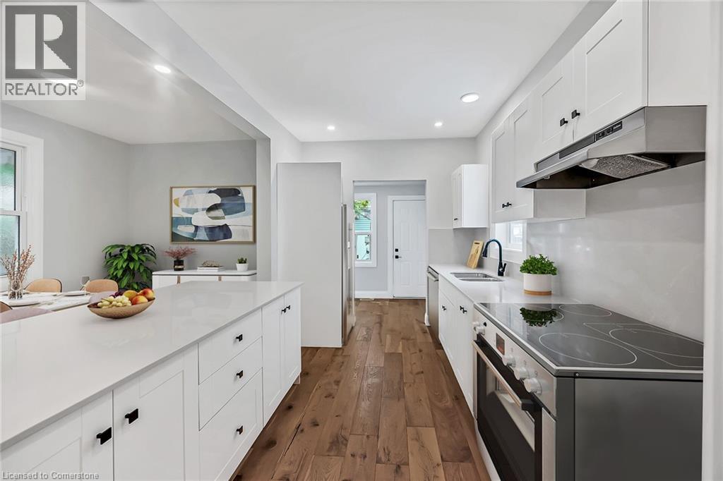Photo 42 of 193 Glendale Avenue N, Hamilton ON