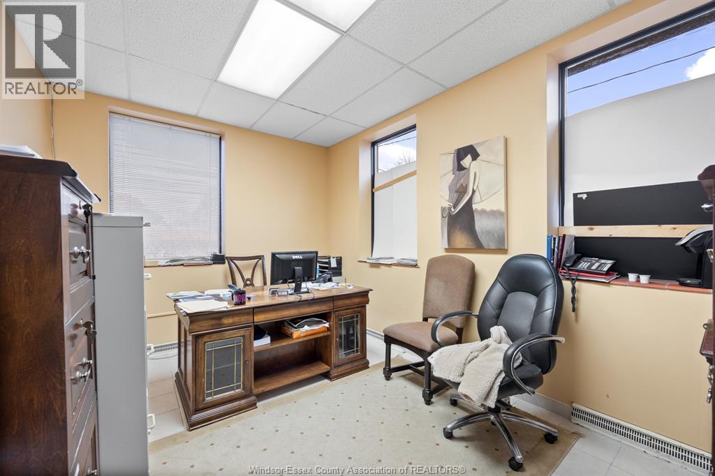 Photo 15 of 2570 Ouellette Avenue, Windsor ON