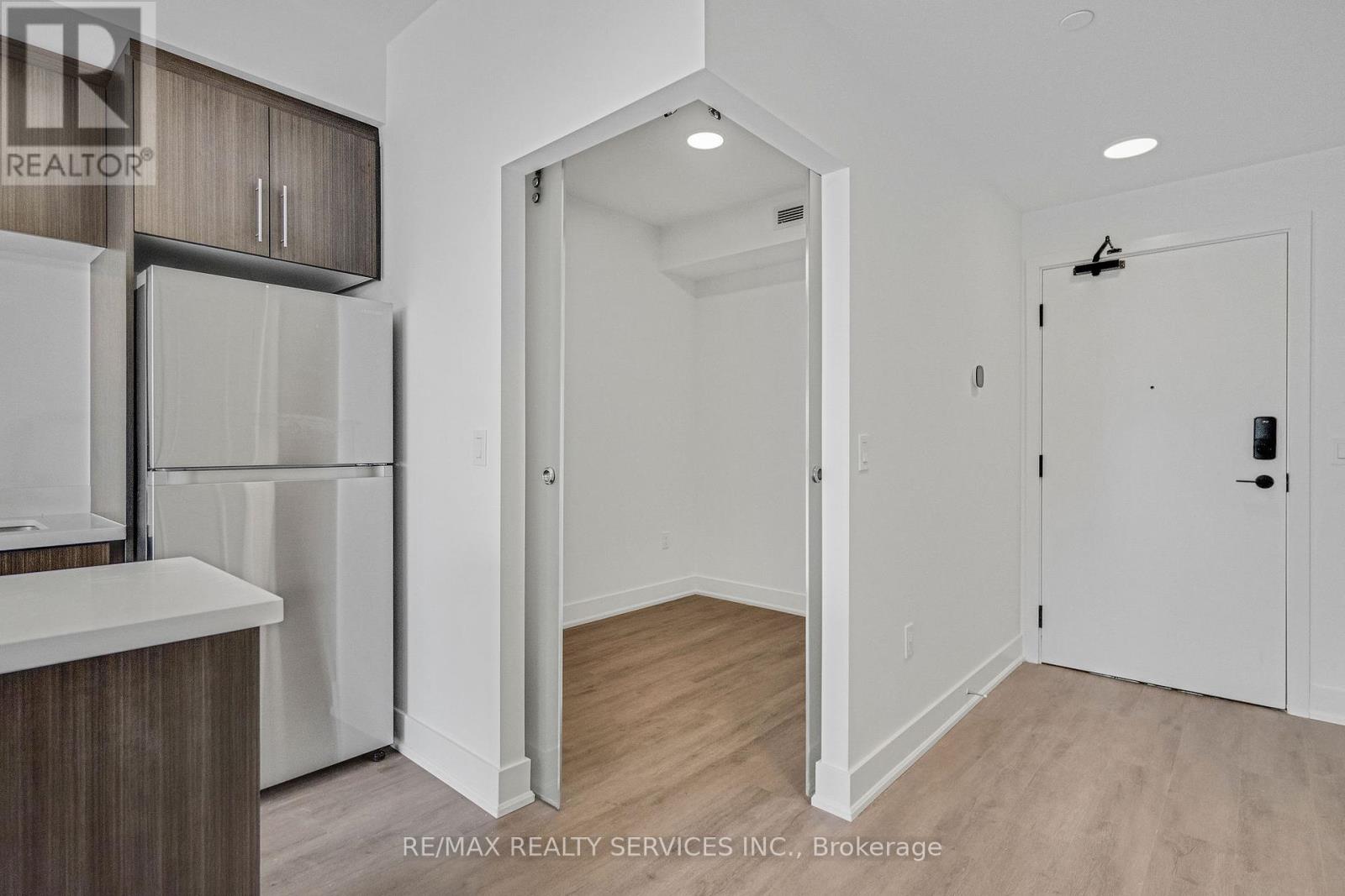 Photo 19 of 623 575 Conklin Road, Brantford ON