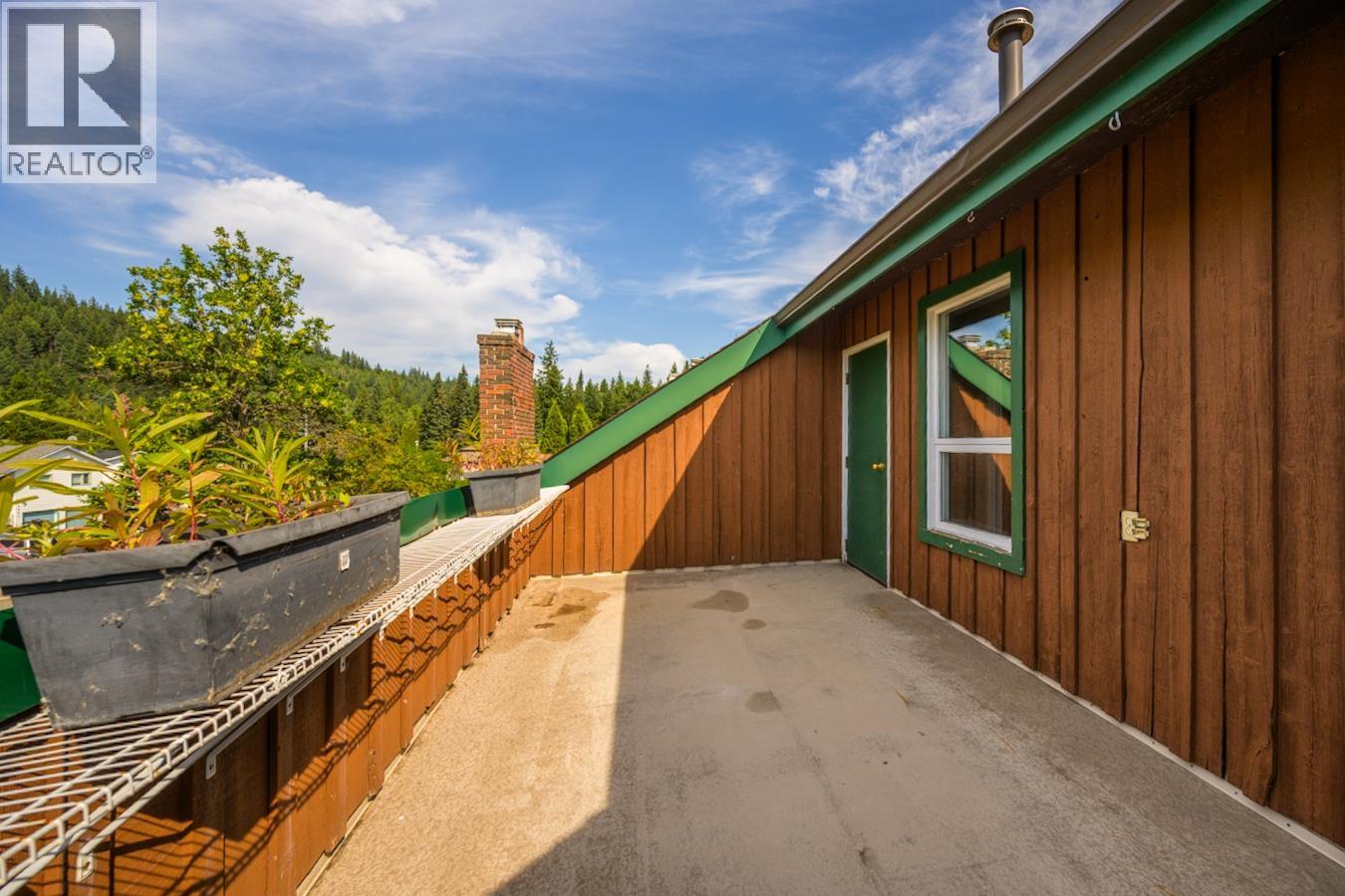Photo 5 of 4840 Zimmaro Avenue, Prince George BC
