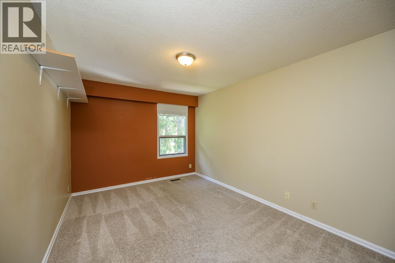 Photo 3 of 4840 Zimmaro Avenue, Prince George BC