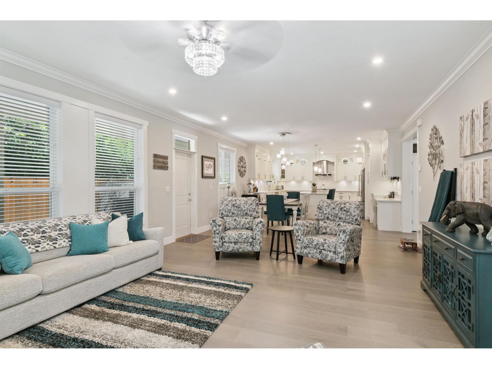 Photo 10 of 4851 201 A Street, Langley BC