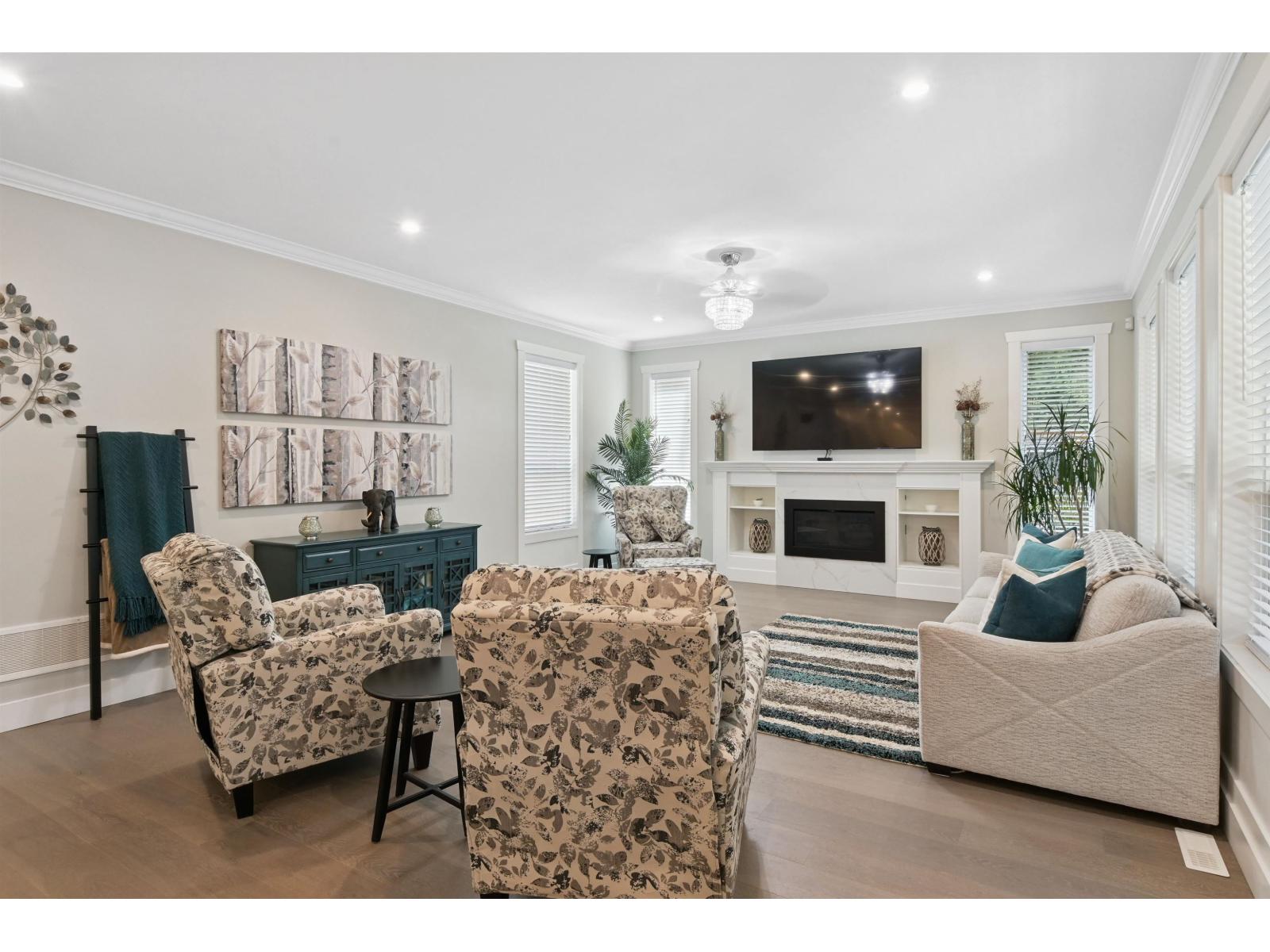 Photo 11 of 4851 201 A Street, Langley BC