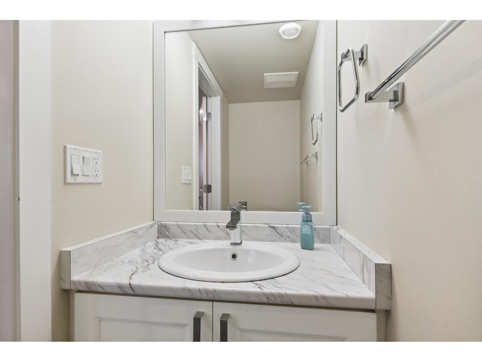 Photo 28 of 4851 201 A Street, Langley BC