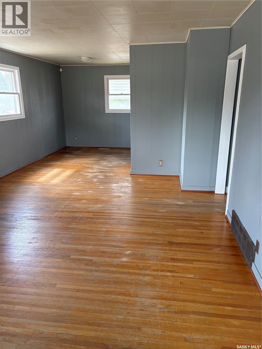 Single Family House Bi-level for Sale in  WALKER STREET Regina 