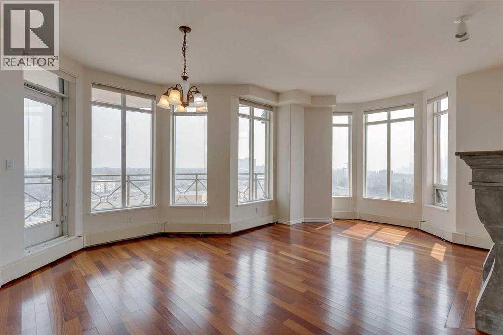 Single Family House for Sale in    Avenue NW Hounsfield Heights/Briar Hill Calgary 