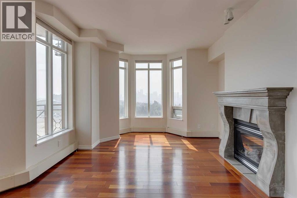 Single Family House for Sale in    Avenue NW Hounsfield Heights/Briar Hill Calgary 