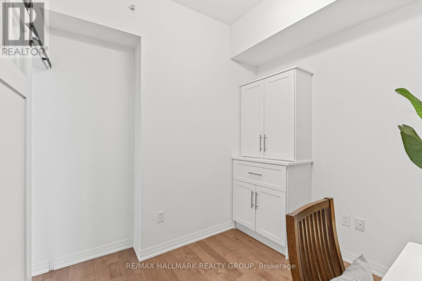 Photo 22 of 4005 805 Carling Avenue, Ottawa ON