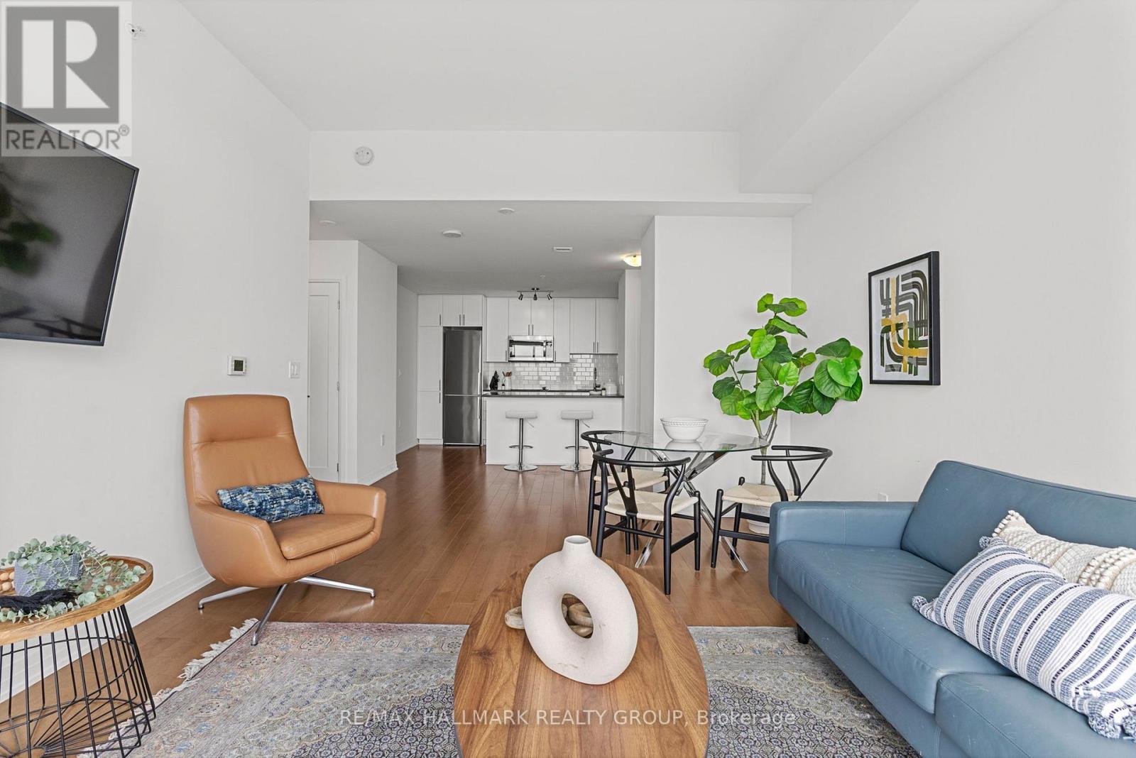 Photo 8 of 4005 805 Carling Avenue, Ottawa ON