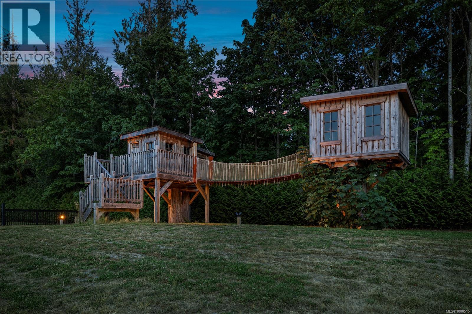 Photo 25 of 445 Blower Rd, Parksville BC