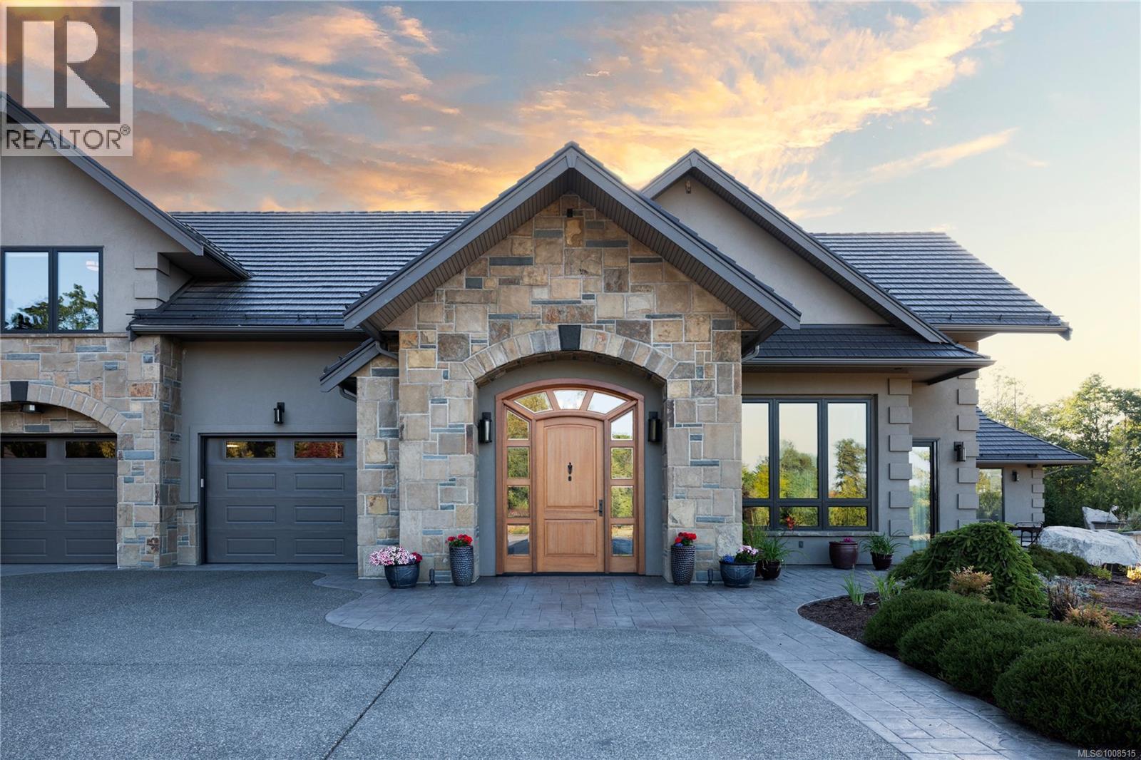 Photo 40 of 445 Blower Rd, Parksville BC