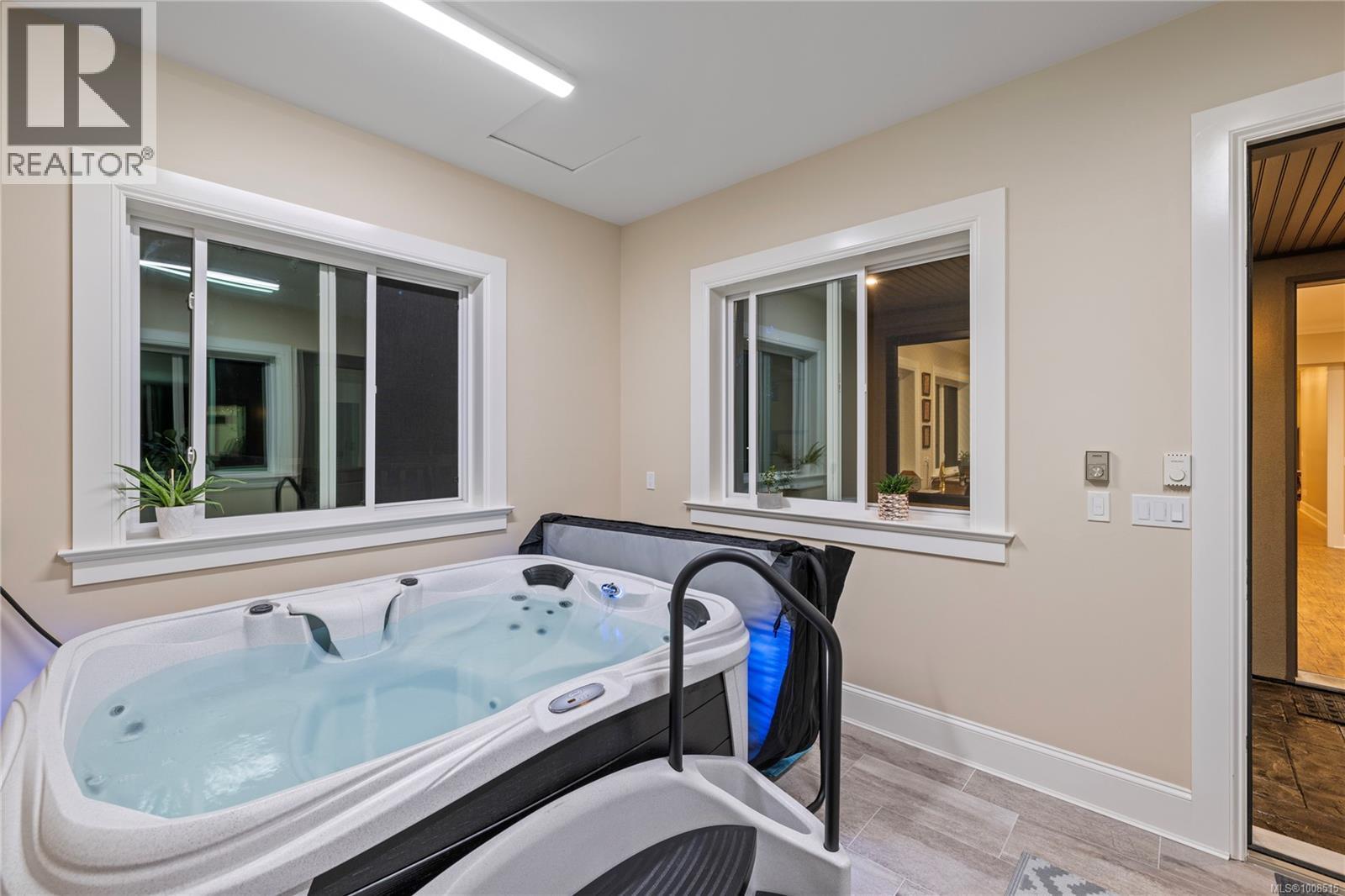 Photo 3 of 445 Blower Rd, Parksville BC