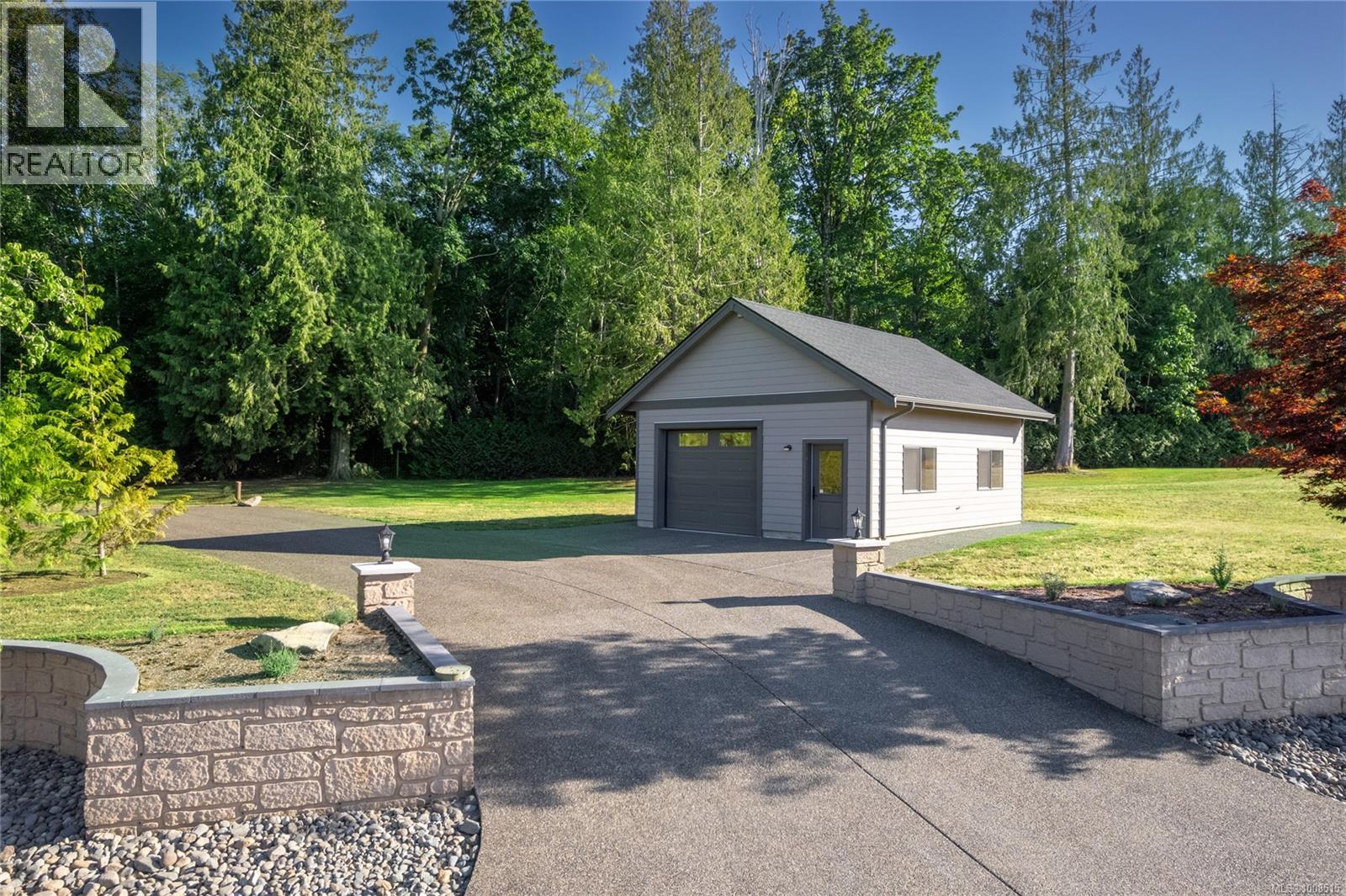 Photo 54 of 445 Blower Rd, Parksville BC