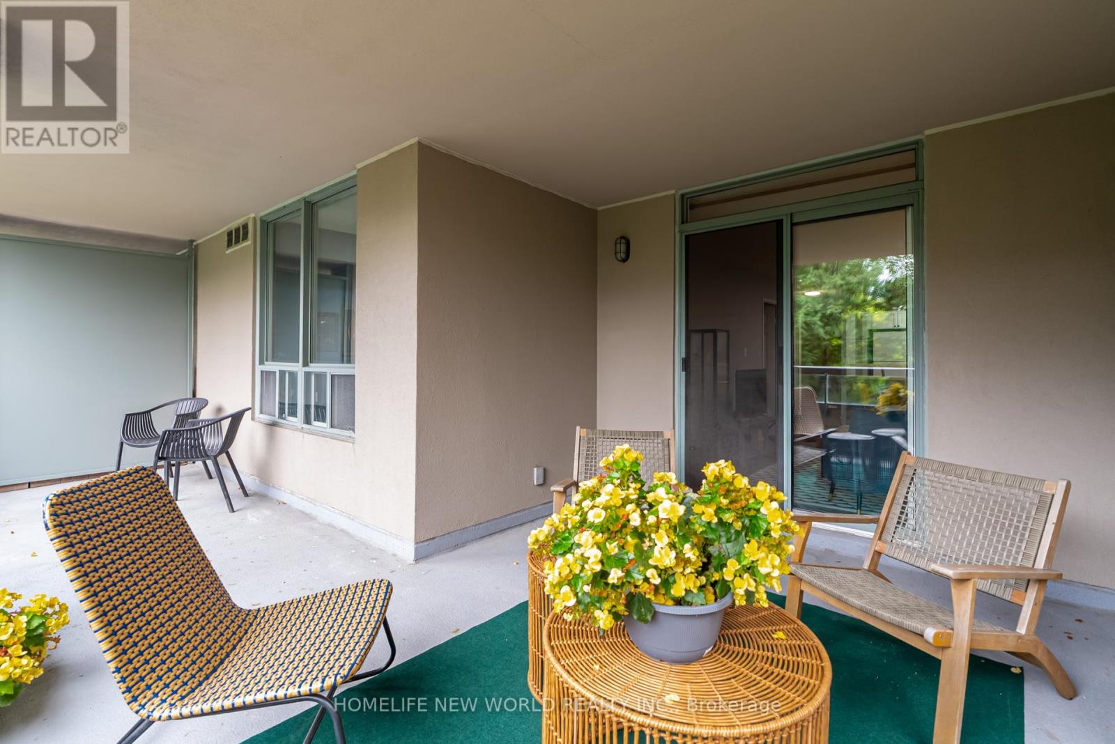Photo 1 of 210 28 Empress Avenue, Toronto ON