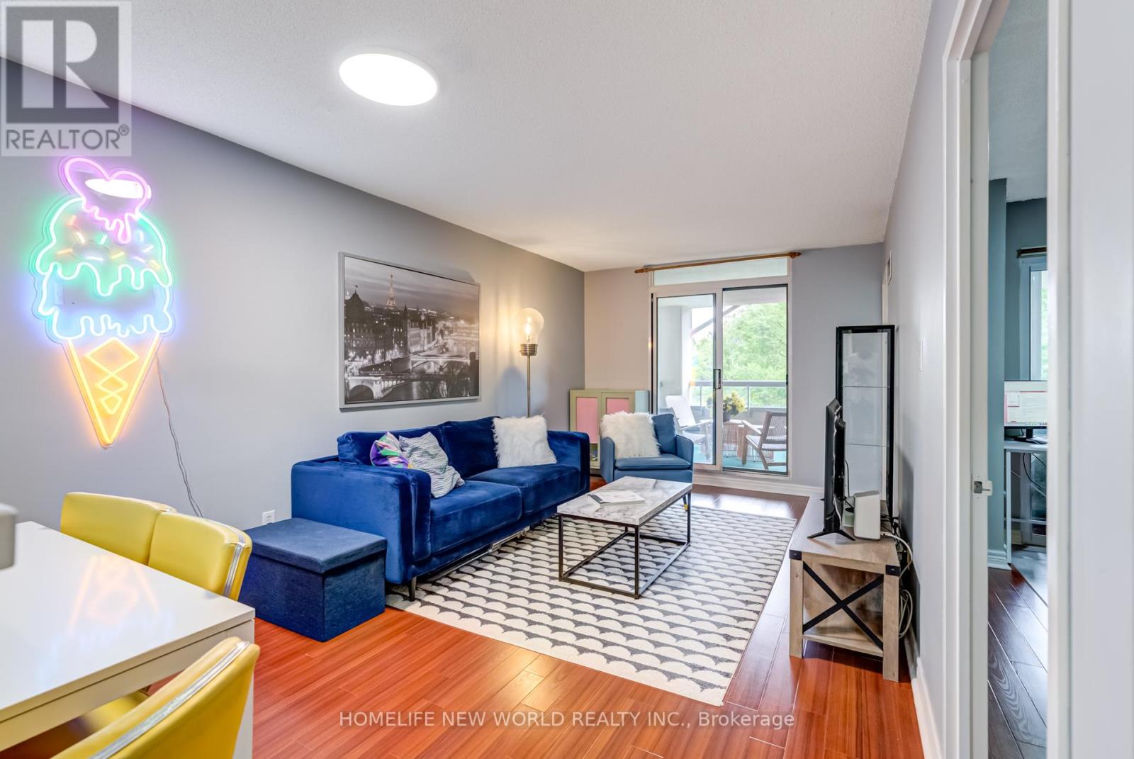 Photo 9 of 210 28 Empress Avenue, Toronto ON