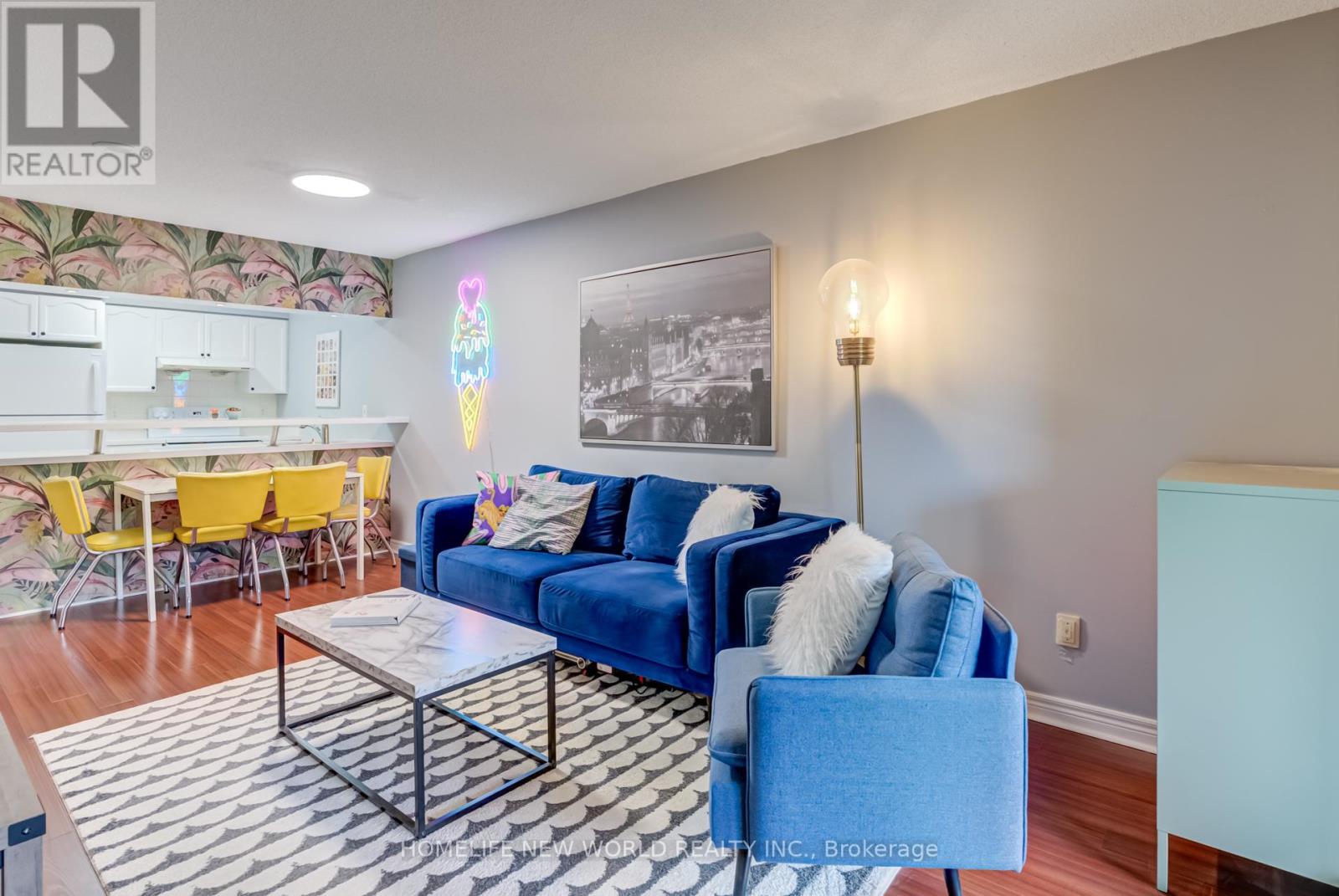 Photo 4 of 210 28 Empress Avenue, Toronto ON
