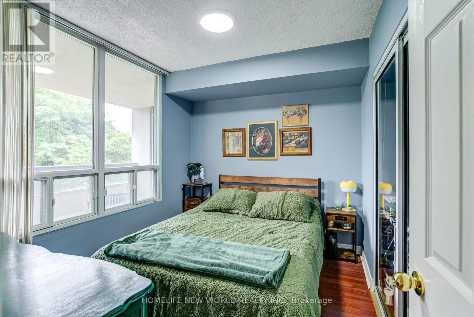 Photo 10 of 210 28 Empress Avenue, Toronto ON