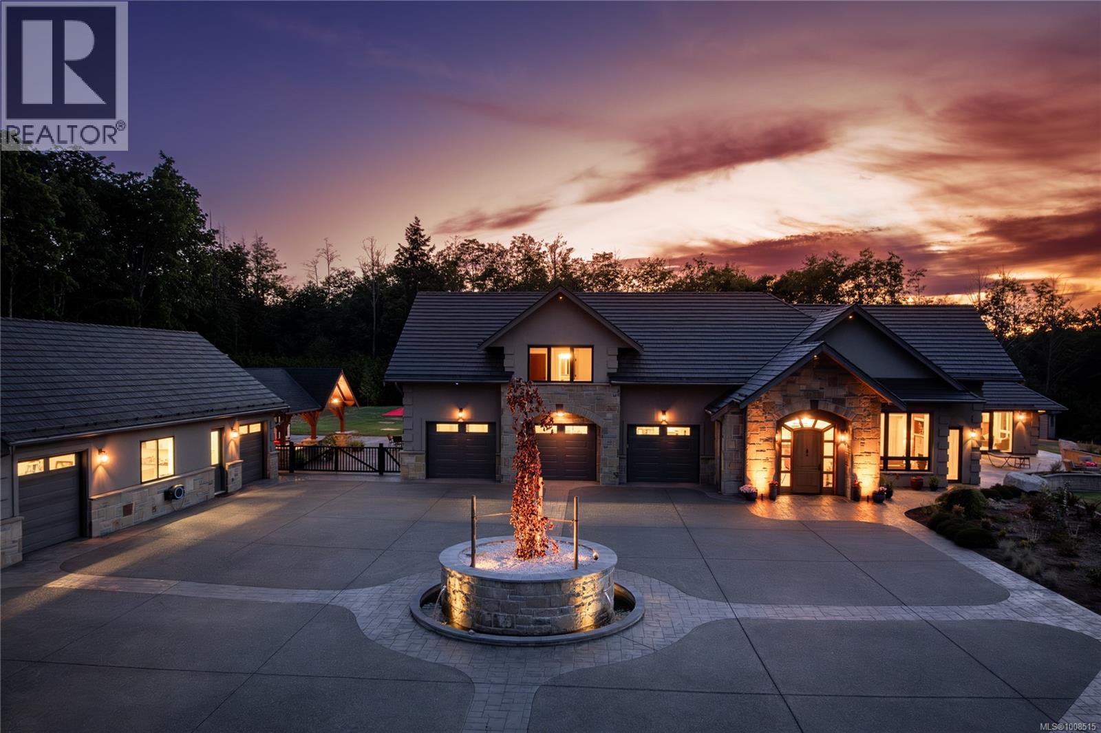 Photo 2 of 445 Blower Rd, Parksville BC